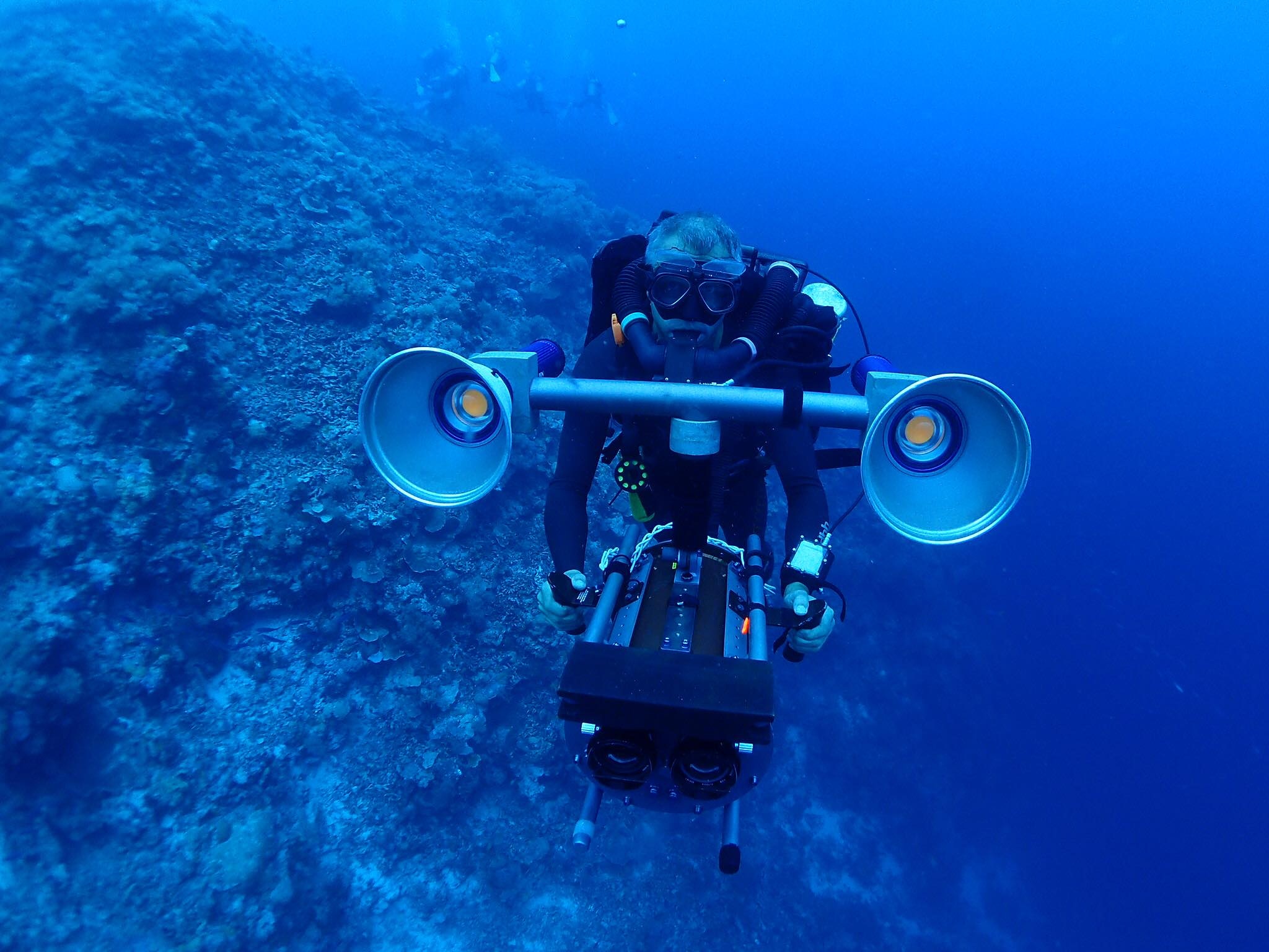 11Filming Underwater with 3Deep in 3D