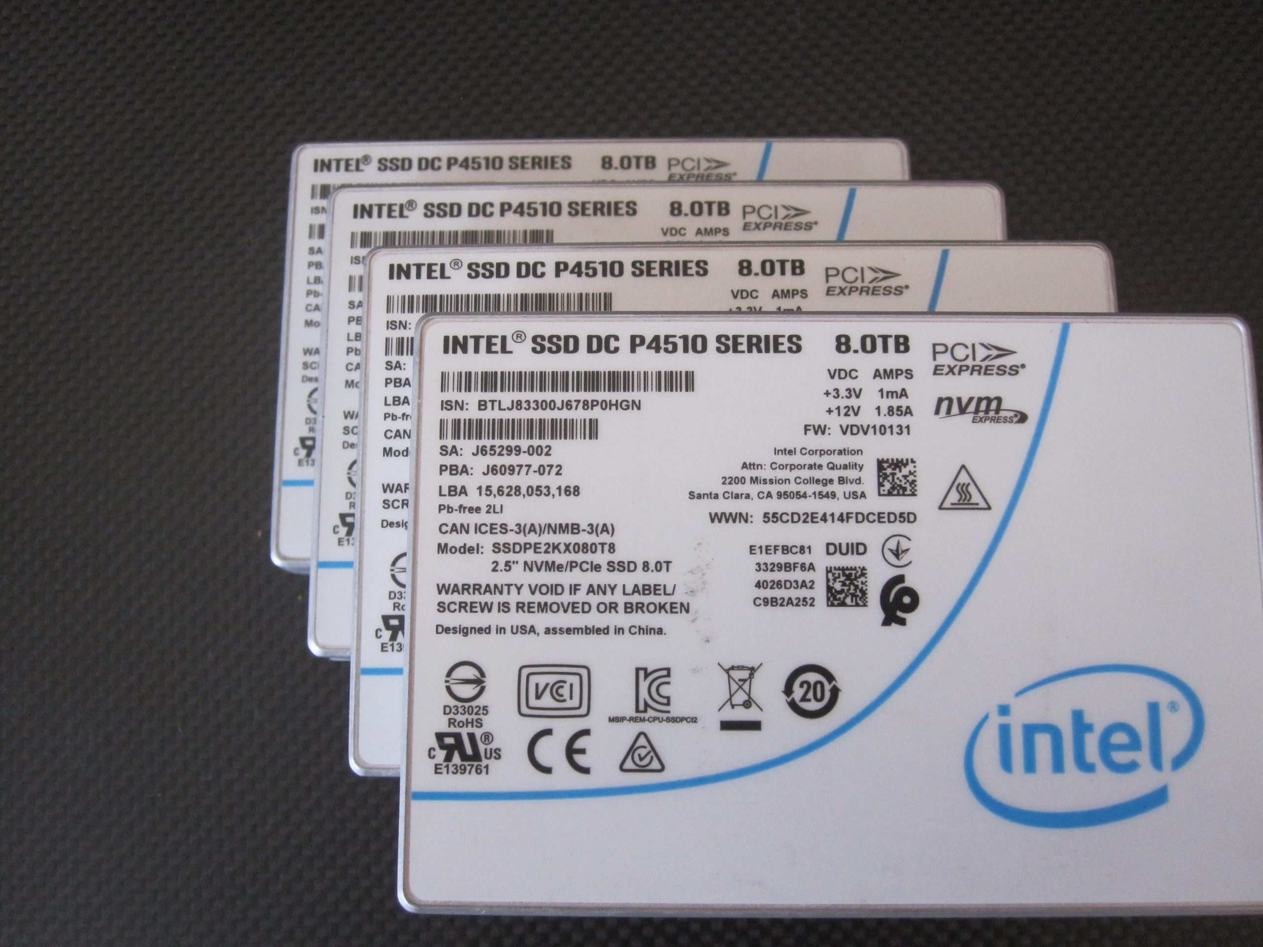 11Intel U.2 P4510 8TB SSD